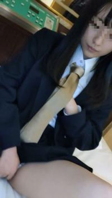 【個撮】県立普通科②色白黒髪ロングの優等生。塾の先生にハメ撮りされる。